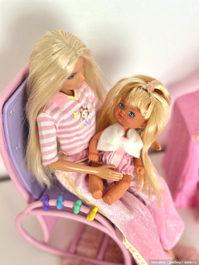 Розовая нежность 🩷 — Коллекции игровых кукол (Playline): фото полок (фото 2)
