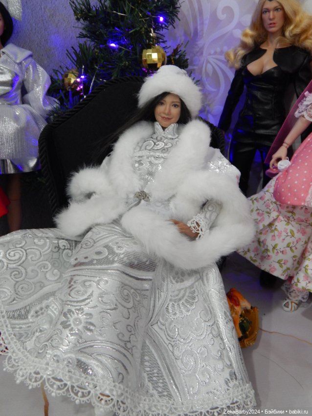 Предновогодний карнавал — Одежда и обувь для кукол своими руками: фото