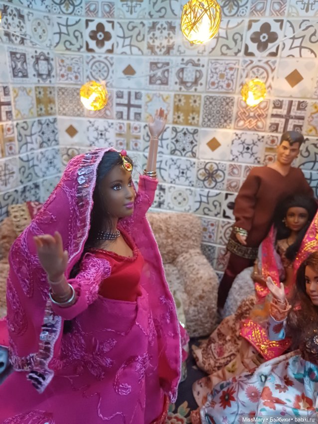 Индийские посиделки или помолвка Аджая и Рекхи