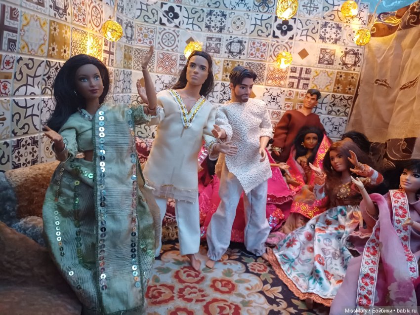 Индийские посиделки или помолвка Аджая и Рекхи