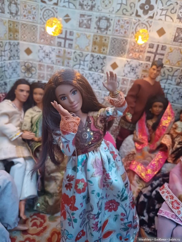 Индийские посиделки или помолвка Аджая и Рекхи