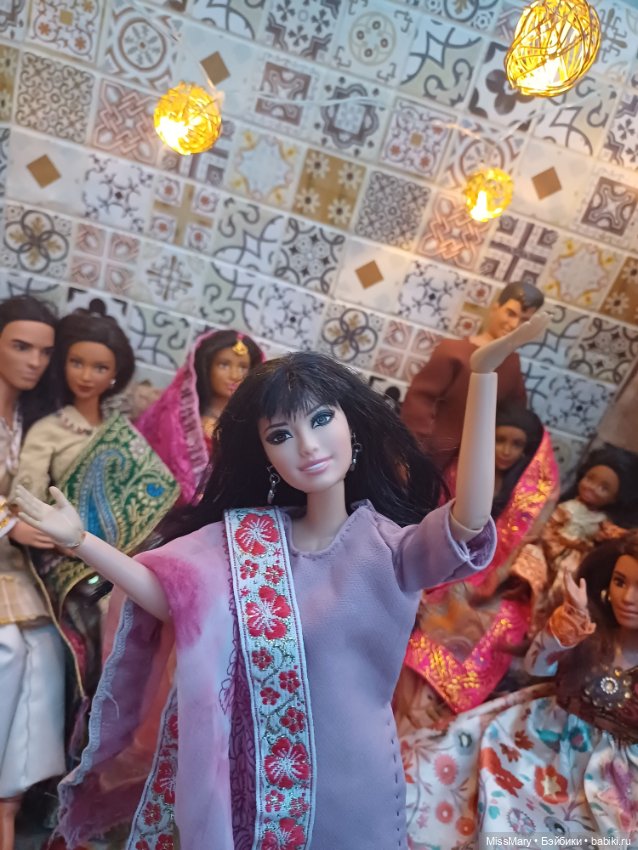 Индийские посиделки или помолвка Аджая и Рекхи