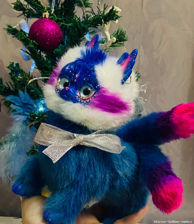 Котостражница под елочкой (фото 3)