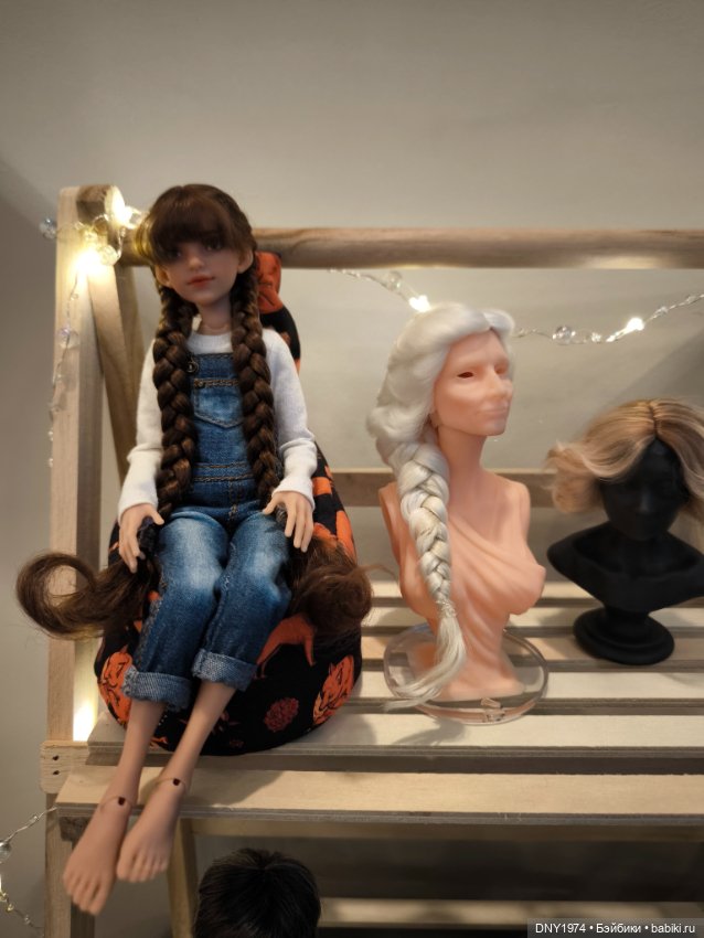 Пробежимся по Территории кукол, часть 1