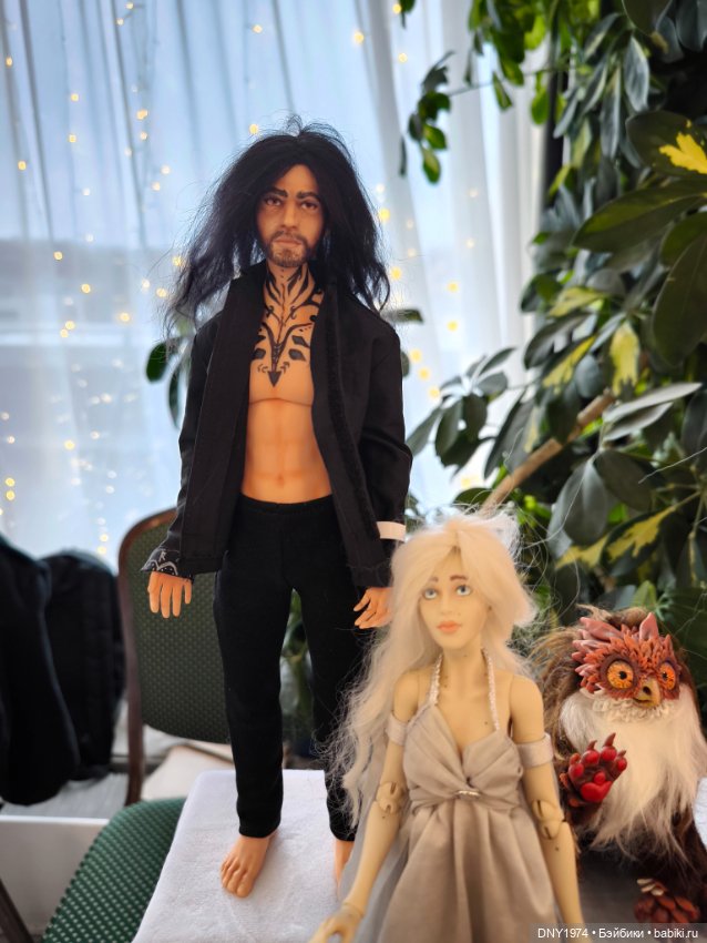 Пробежимся по Территории кукол, часть 1