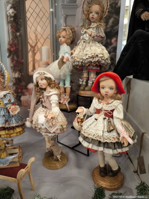 Пробежимся по Территории кукол, часть 2