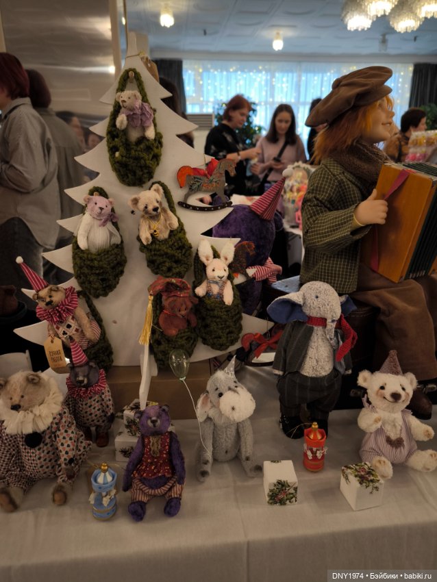 Пробежимся по Территории кукол, часть 2