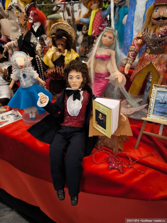 Пробежимся по Территории кукол, часть 2