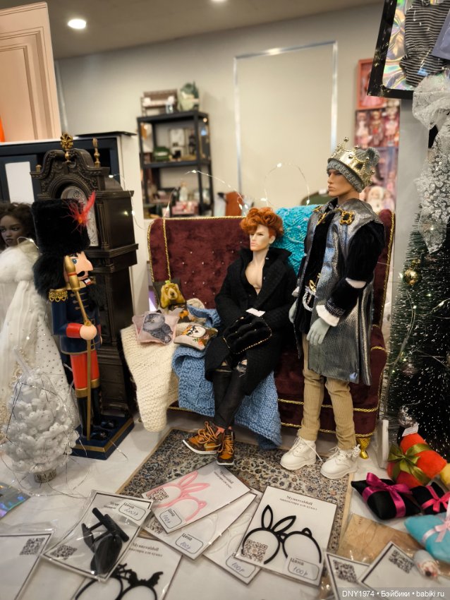 Пробежимся по Территории кукол, часть 2