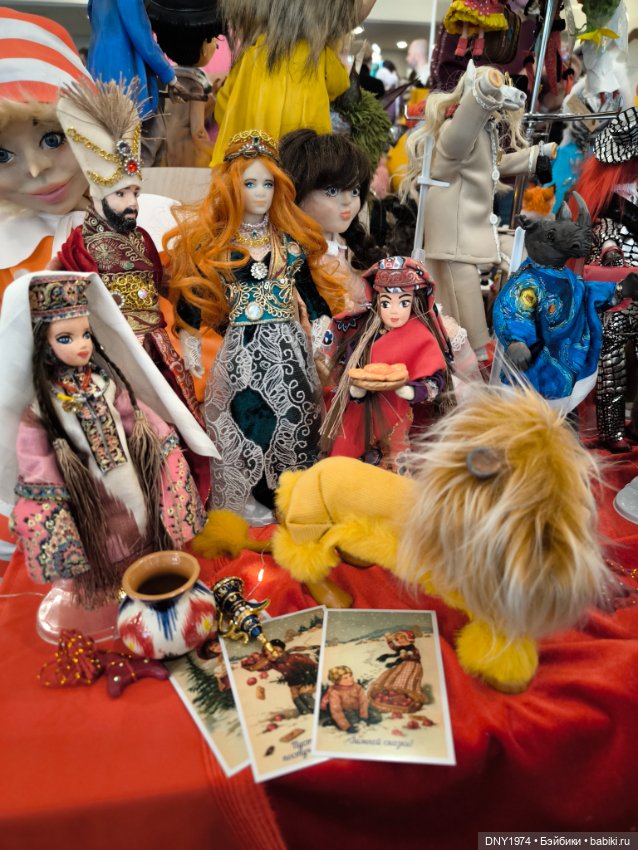 Пробежимся по Территории кукол, часть 2