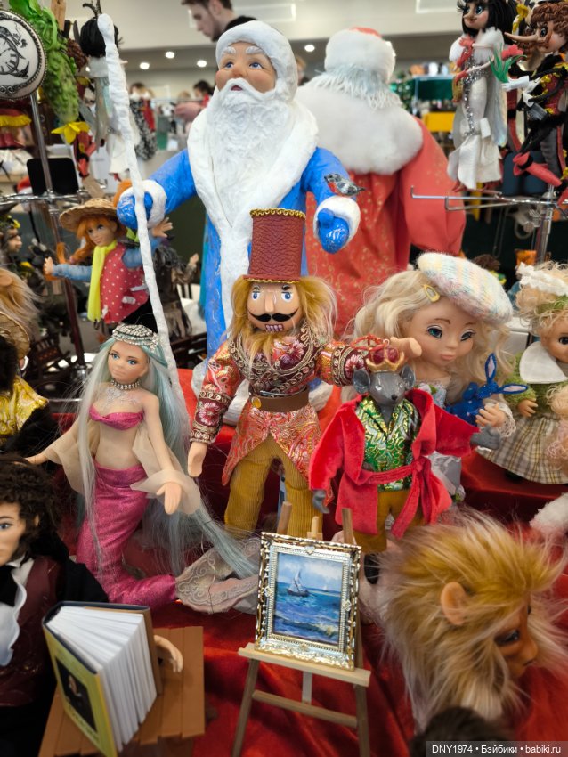 Пробежимся по Территории кукол, часть 2