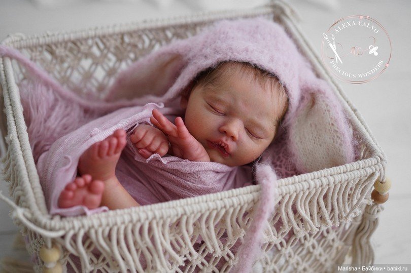 Miracle скульптора Lorraine Yophi, автор прототипа Alexa Calvo (фото 5)