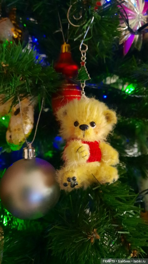 Ёлочные пушистики — Вязаные игрушки и амигуруми: крючком