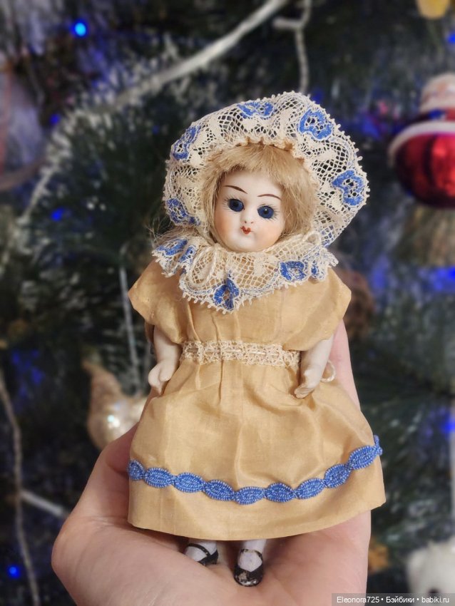 Антикварные леди и кавалеры у ёлочки🎄 (фото 2)