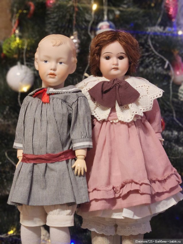 Антикварные леди и кавалеры у ёлочки🎄