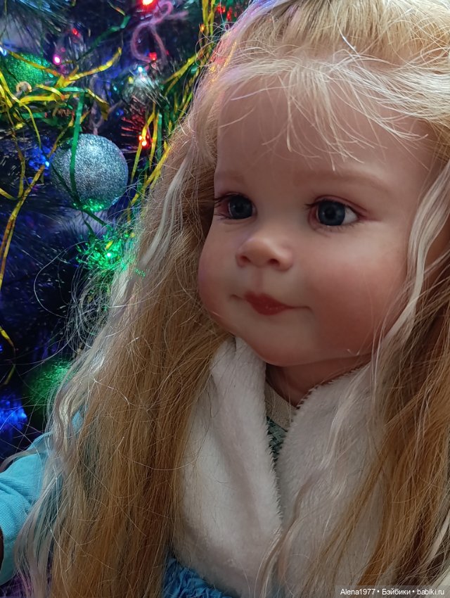 У ёлки 🎄🎄🎄 — Куклы Реборн (Reborn): домашние фото
