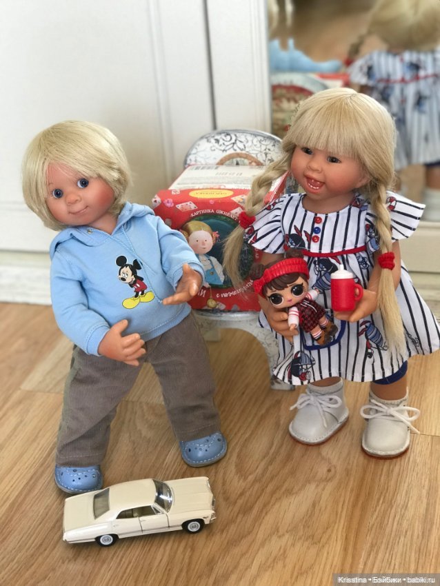 Игрушки,аксессуары и домики для кукол