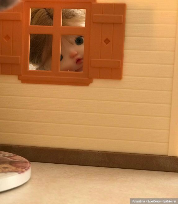 Игрушки,аксессуары и домики для кукол