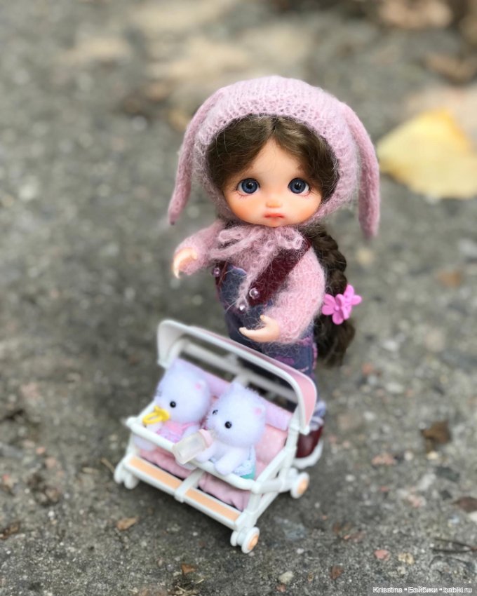 Игрушки,аксессуары и домики для кукол