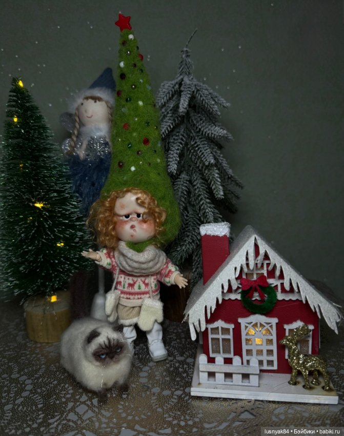 Когда ты ёлка среди своих