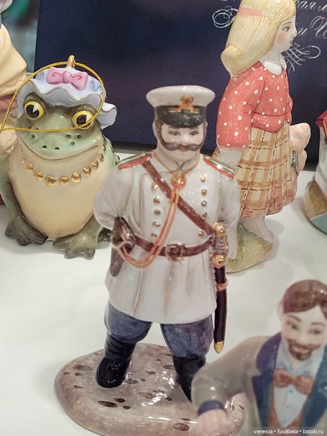 Куклы с "Ладьи" крупный план