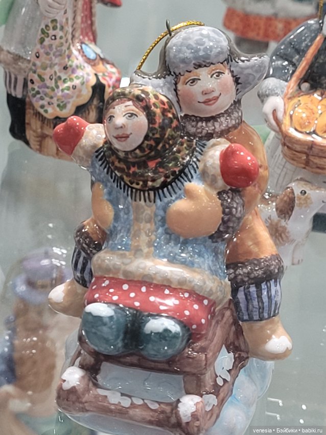 Куклы с "Ладьи" крупный план