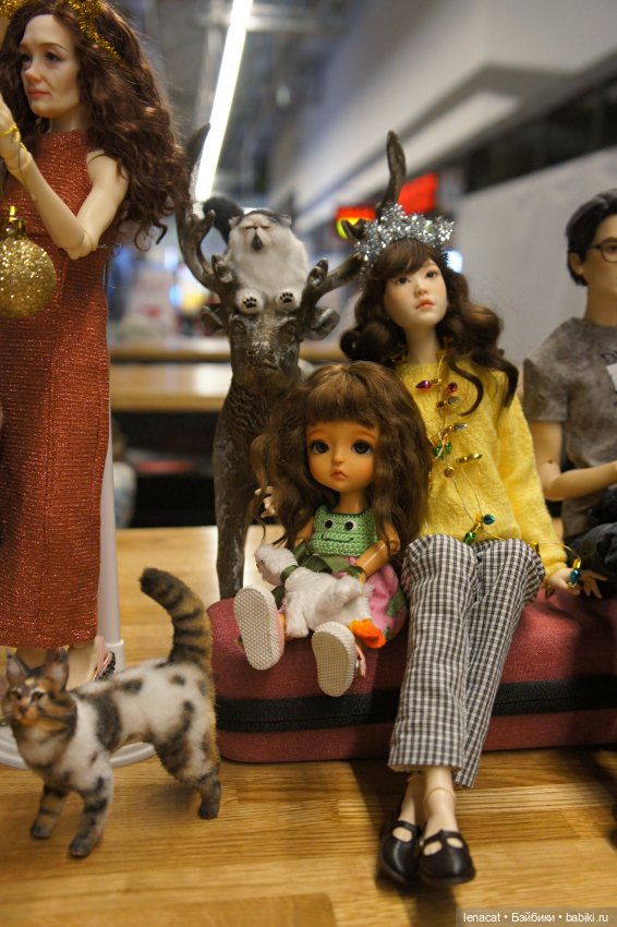 Новогодняя встреча хранителей авторских шарнирных кукол на Тишинке. 2025г (фото 10)