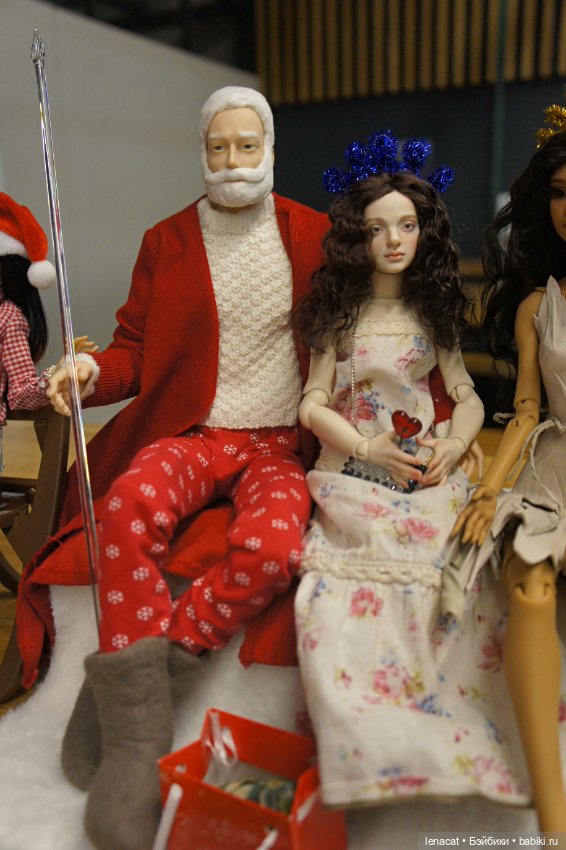 Новогодняя встреча хранителей авторских шарнирных кукол на Тишинке. 2025г (фото 3)