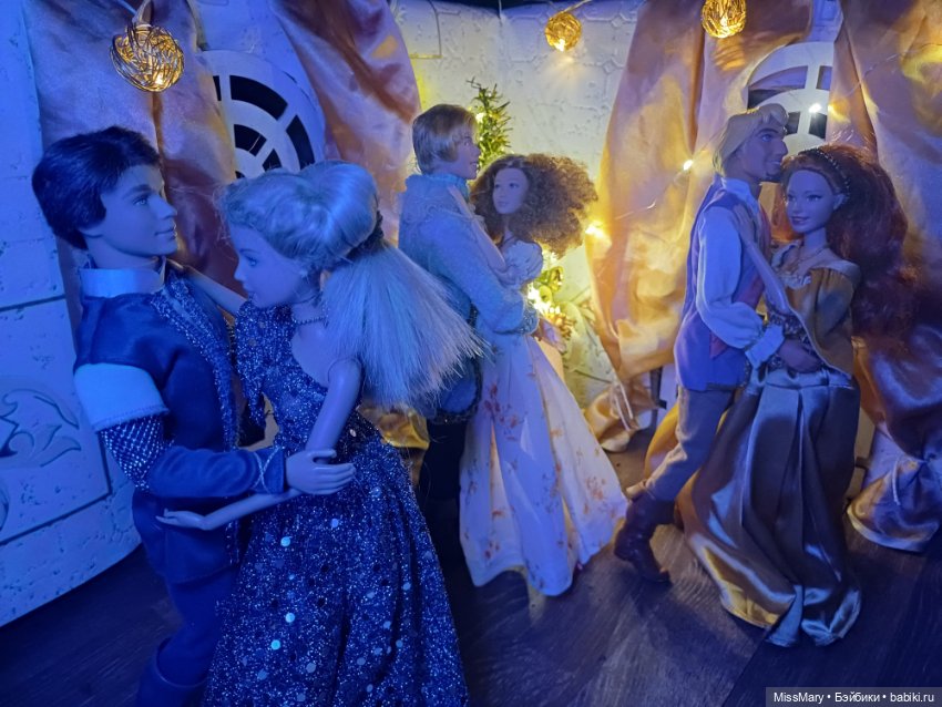 Новогодний бал — Куклы Barbie (Барби): Looks