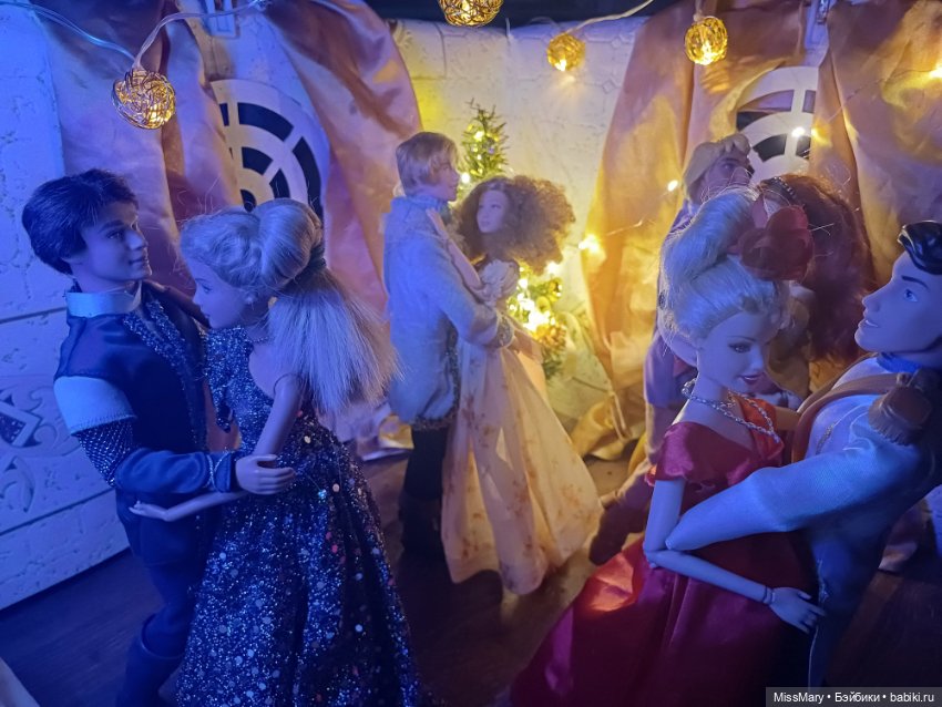 Новогодний бал — Куклы Barbie (Барби): Looks