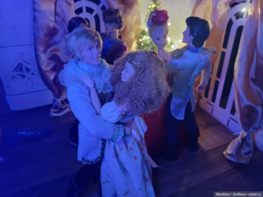 Новогодний бал — Куклы Barbie (Барби): Looks