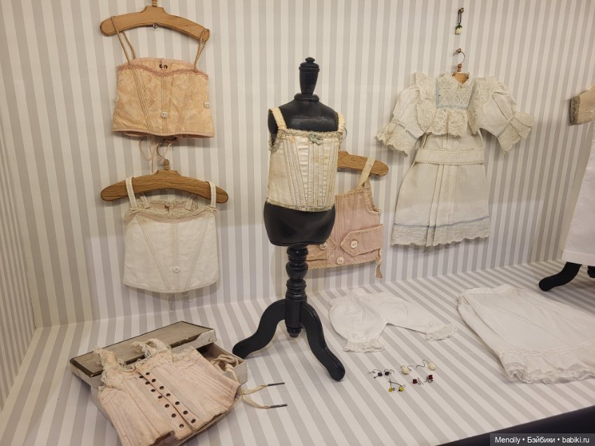 Августейшие. Куклы — Выставки кукол и мишек Тедди: фоторепортажи