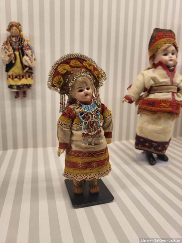 Августейшие. Куклы — Выставки кукол и мишек Тедди: фоторепортажи