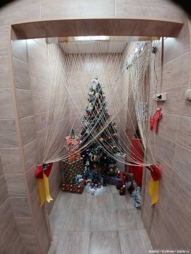 Ёлка в детсаду. Одна из - если точнее