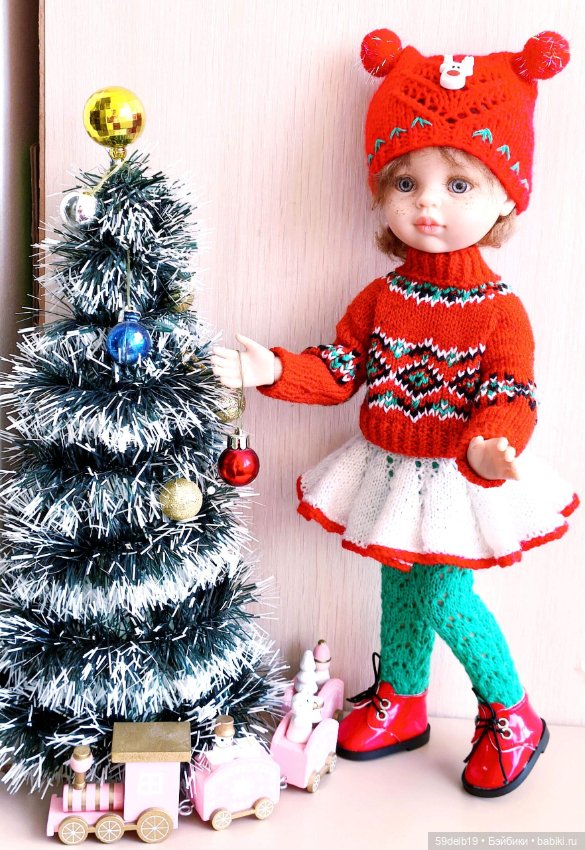 Ещё один рождественский костюм в этом уходящем году