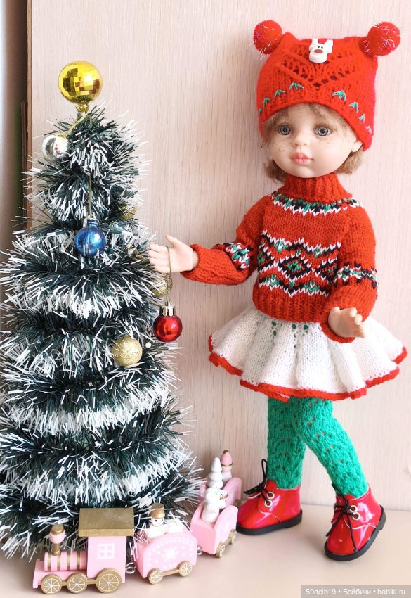 Ещё один рождественский костюм в этом уходящем году