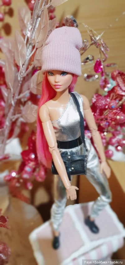 Предновогодняя Одилька — Куклы Barbie (Барби): Looks (фото 4)