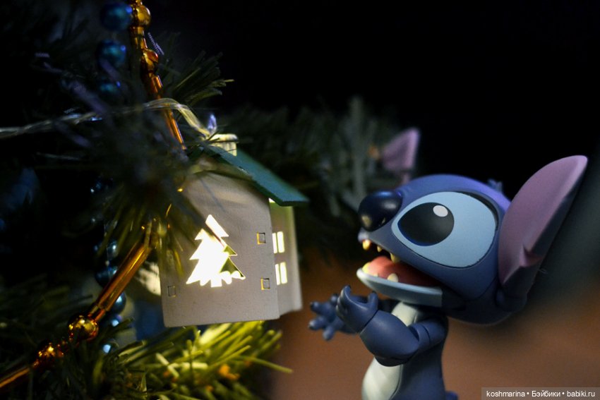 Наряжайте елку в правильной компании :) (фото 9)
