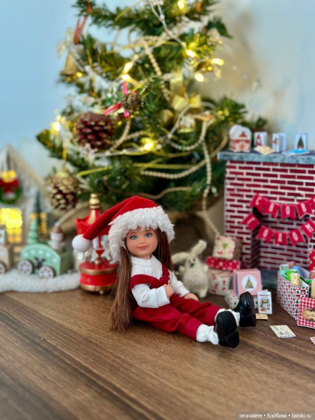 Новогоднее формата 1:12 — Коллекции игровых кукол (Playline): фото полок