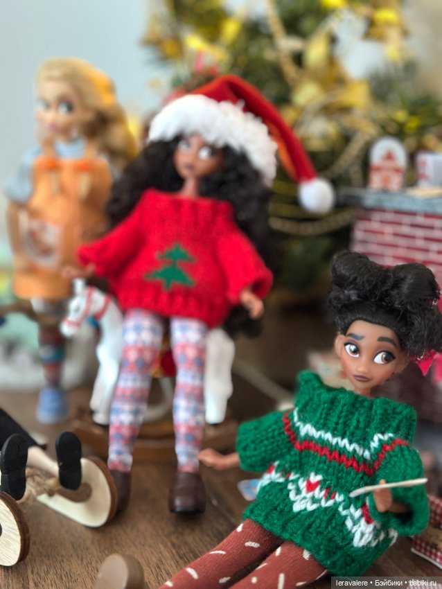 Новогоднее формата 1:12 — Коллекции игровых кукол (Playline): фото полок