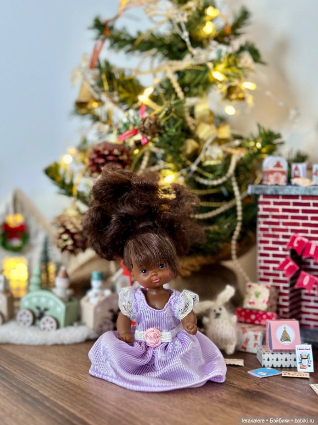 Новогоднее формата 1:12 — Коллекции игровых кукол (Playline): фото полок