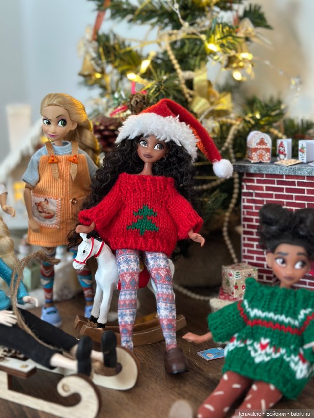 Новогоднее формата 1:12 — Коллекции игровых кукол (Playline): фото полок