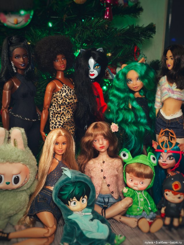 С Новым Годом — Куклы Barbie (Барби): Looks (фото 2)