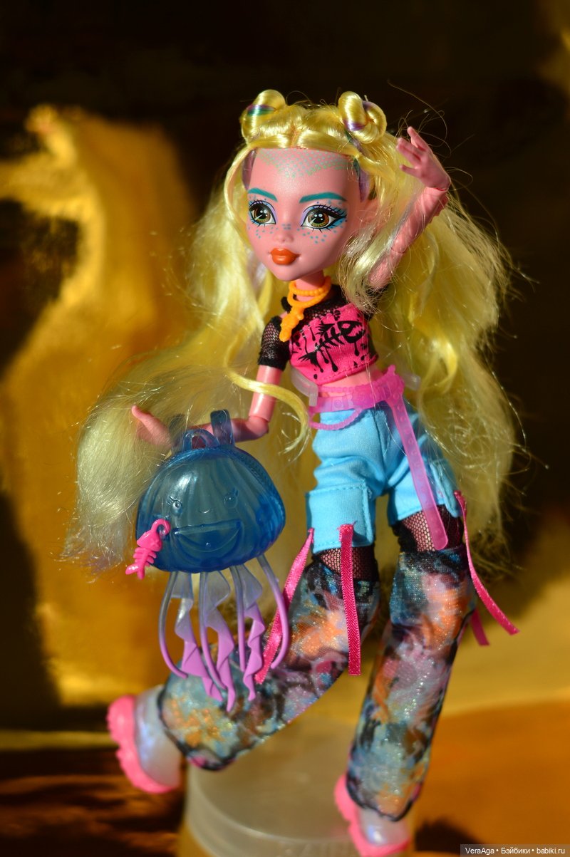 Первая Monster High: неожиданный новогодний подарок