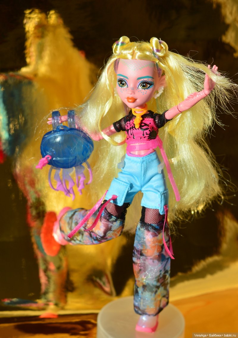 Первая Monster High: неожиданный новогодний подарок (фото 9)