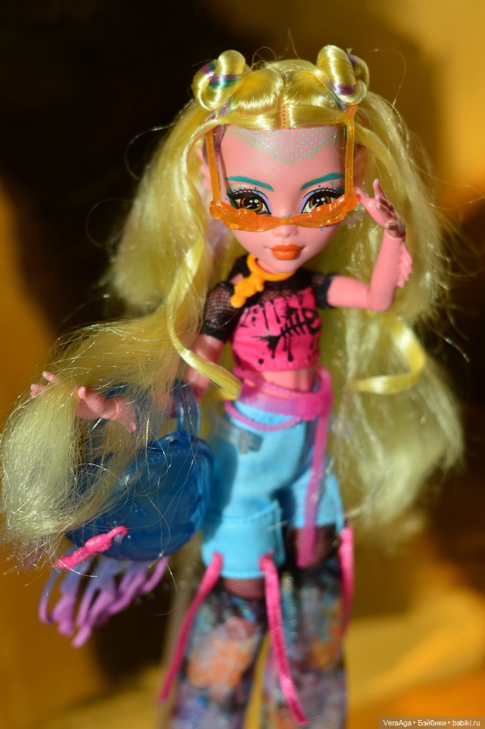 Первая Monster High: неожиданный новогодний подарок
