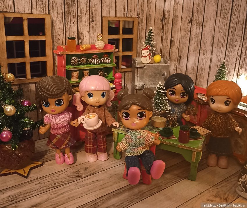 У маленьких куколок тоже праздник! 🎄