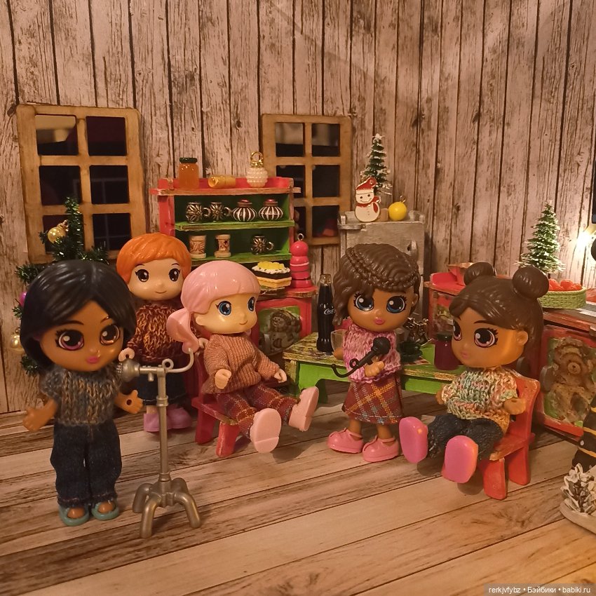 У маленьких куколок тоже праздник! 🎄
