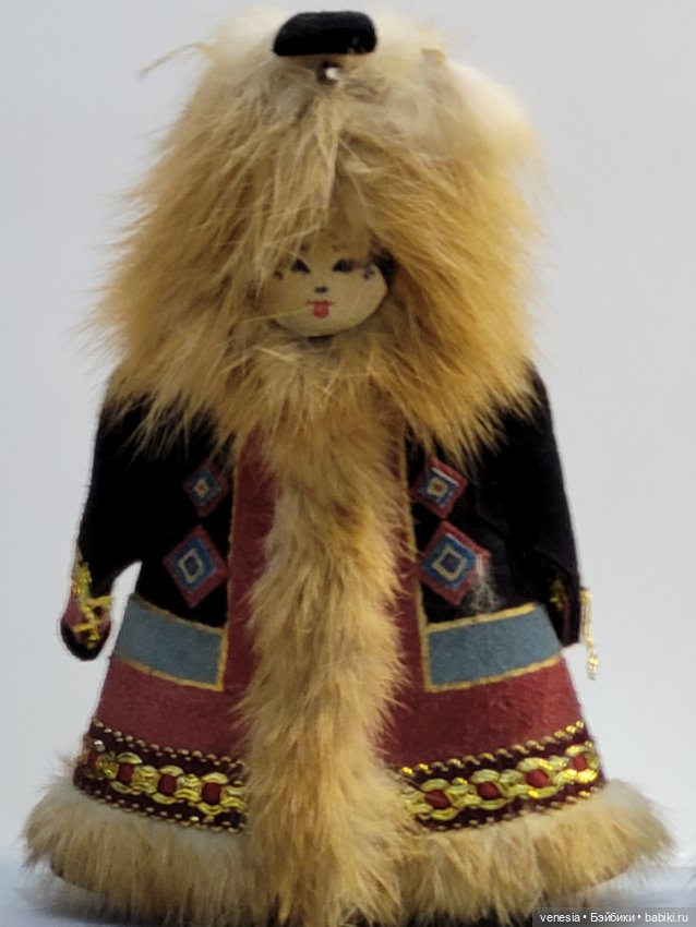 КУКЛЫ - крупный план с выставки "Ладья"