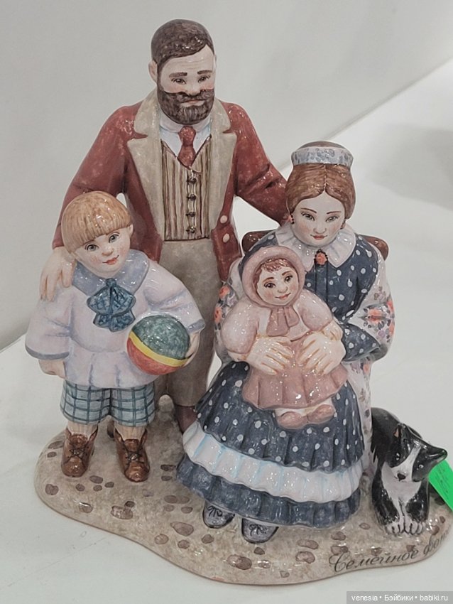 КУКЛЫ - крупный план с выставки "Ладья"